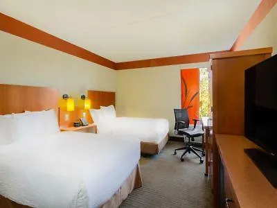 Clt Airport Inn & Suites Charlotte 3*,