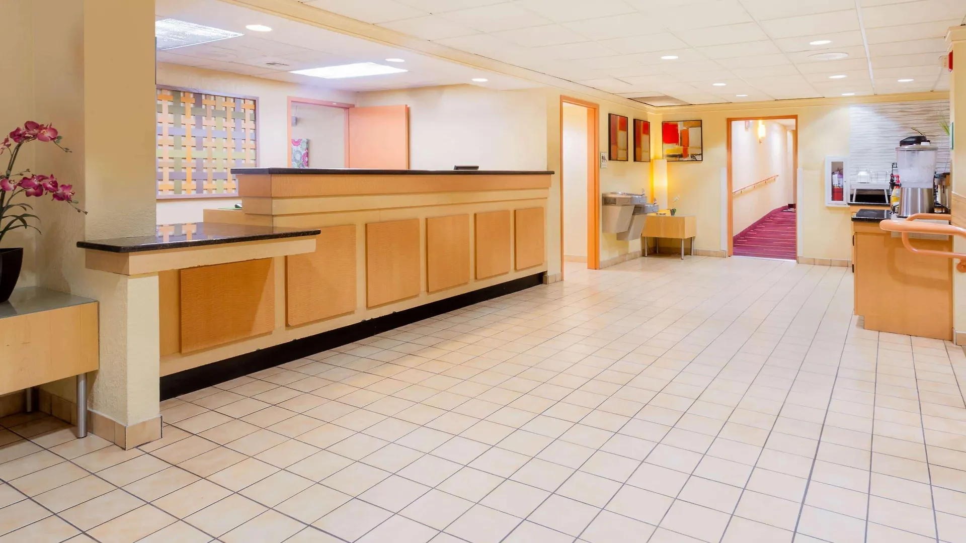 Hotel Clt Airport Inn & Suites Charlotte