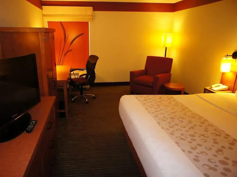 *** Hotel Clt Airport Inn & Suites Charlotte United States