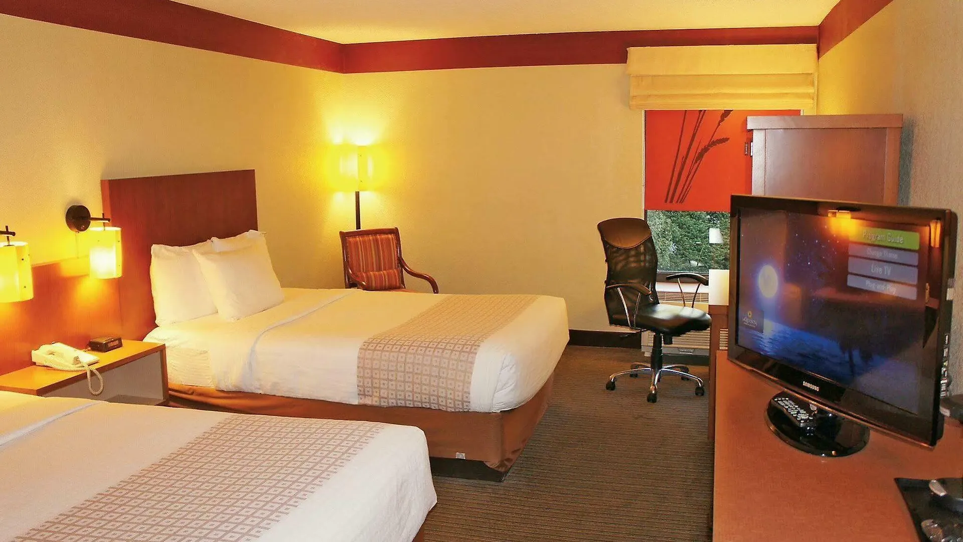Clt Airport Inn & Suites Charlotte Hotel