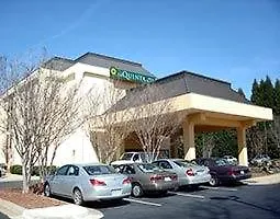 Clt Airport Inn & Suites Charlotte 3*,