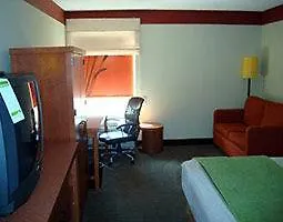 Clt Airport Inn & Suites Charlotte Hotel